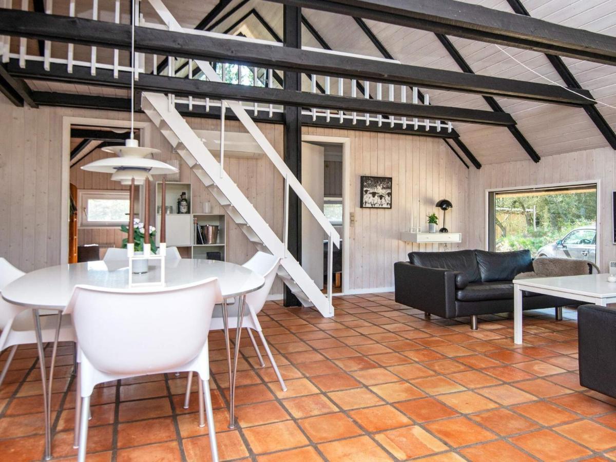 7 Person Holiday Home In R M Vesterhede Экстерьер фото